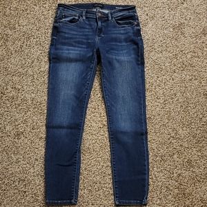 Non Distressed Judy Blue 11/30